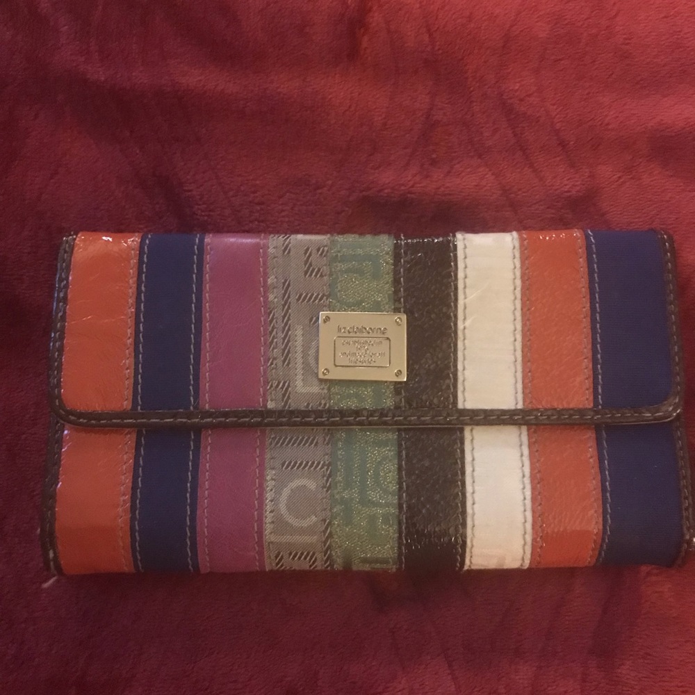 Liz Claiborne wallet